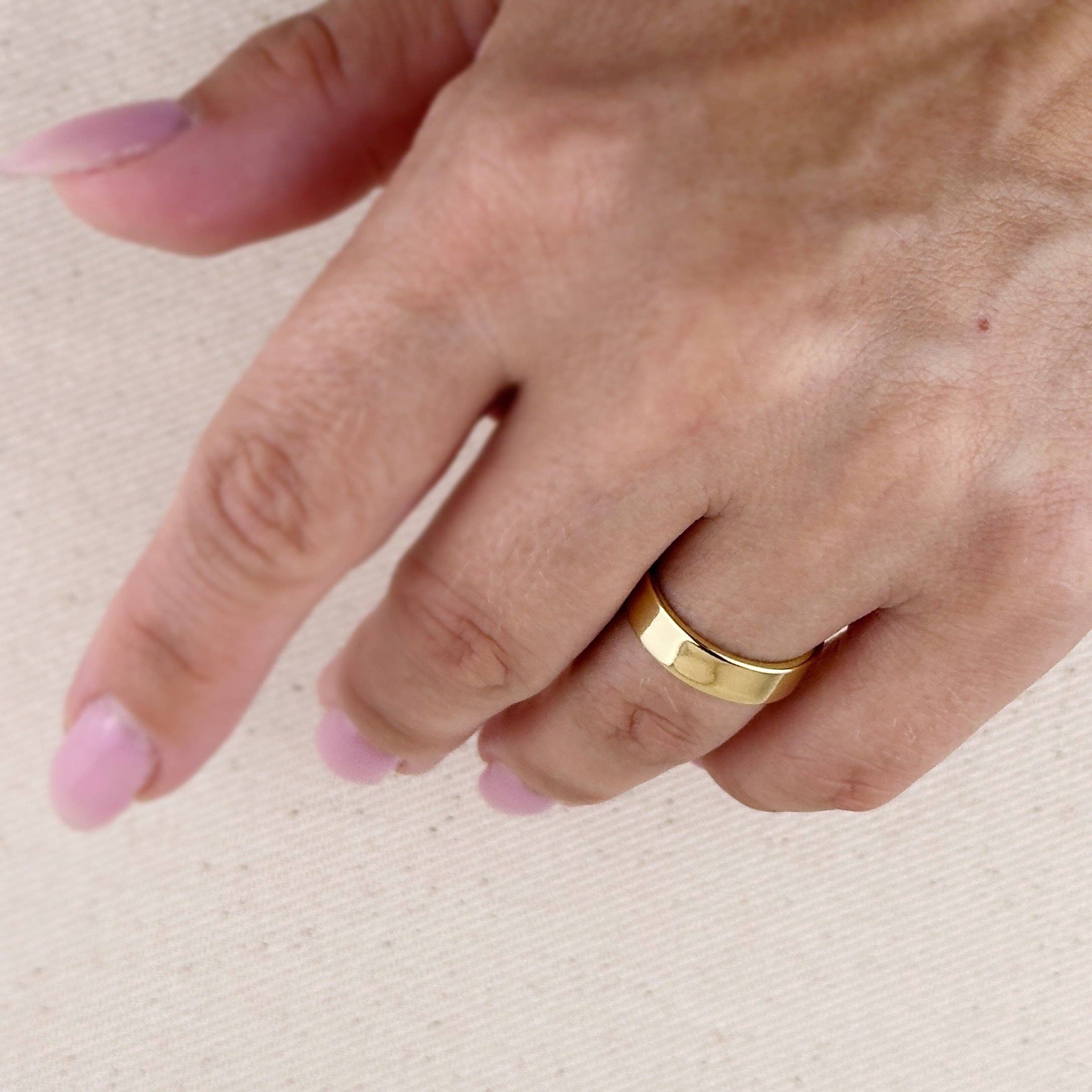 18k Gold Filled Polished Flat Band Ring: 7