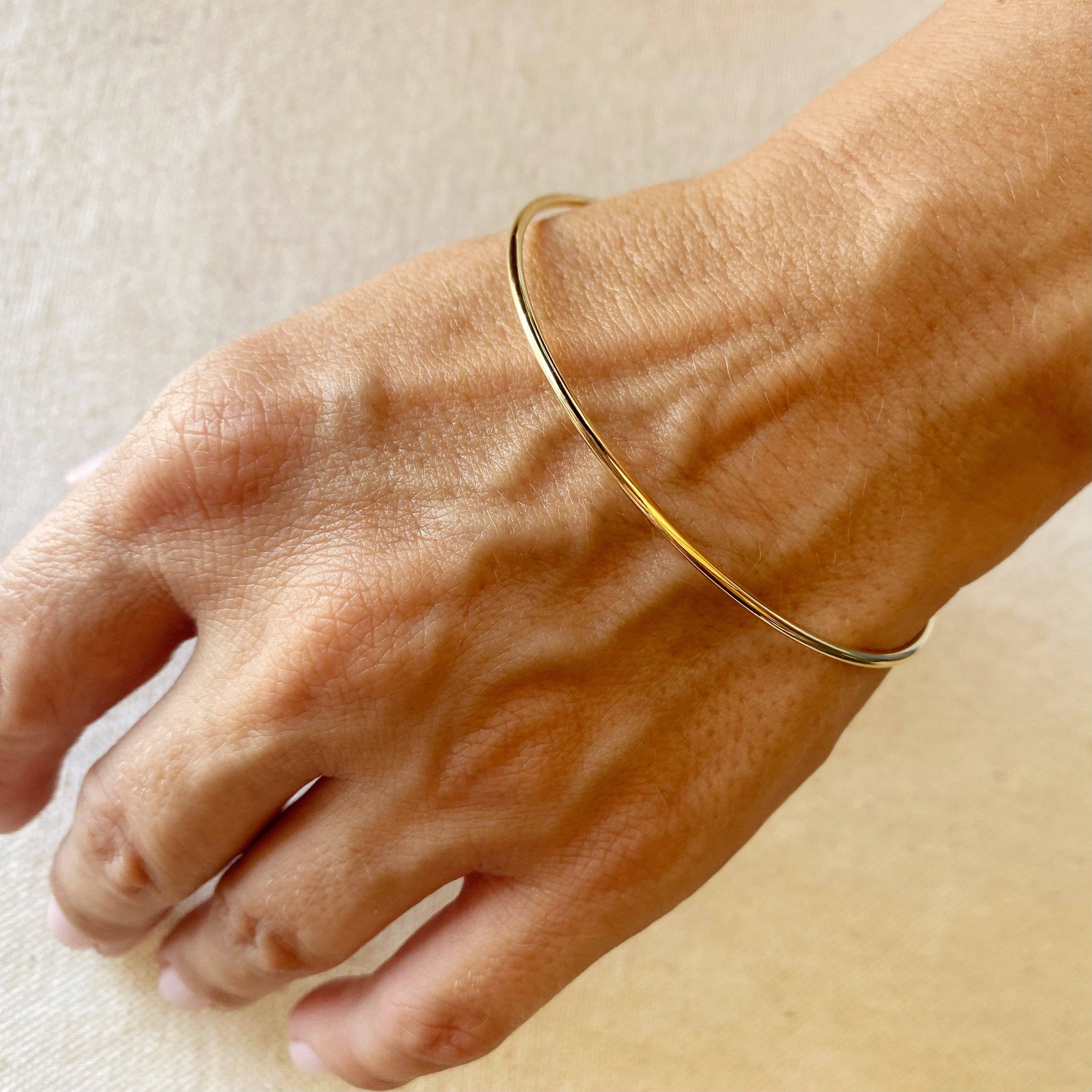18k Gold Filled Bangle Bracelet: 67 mm