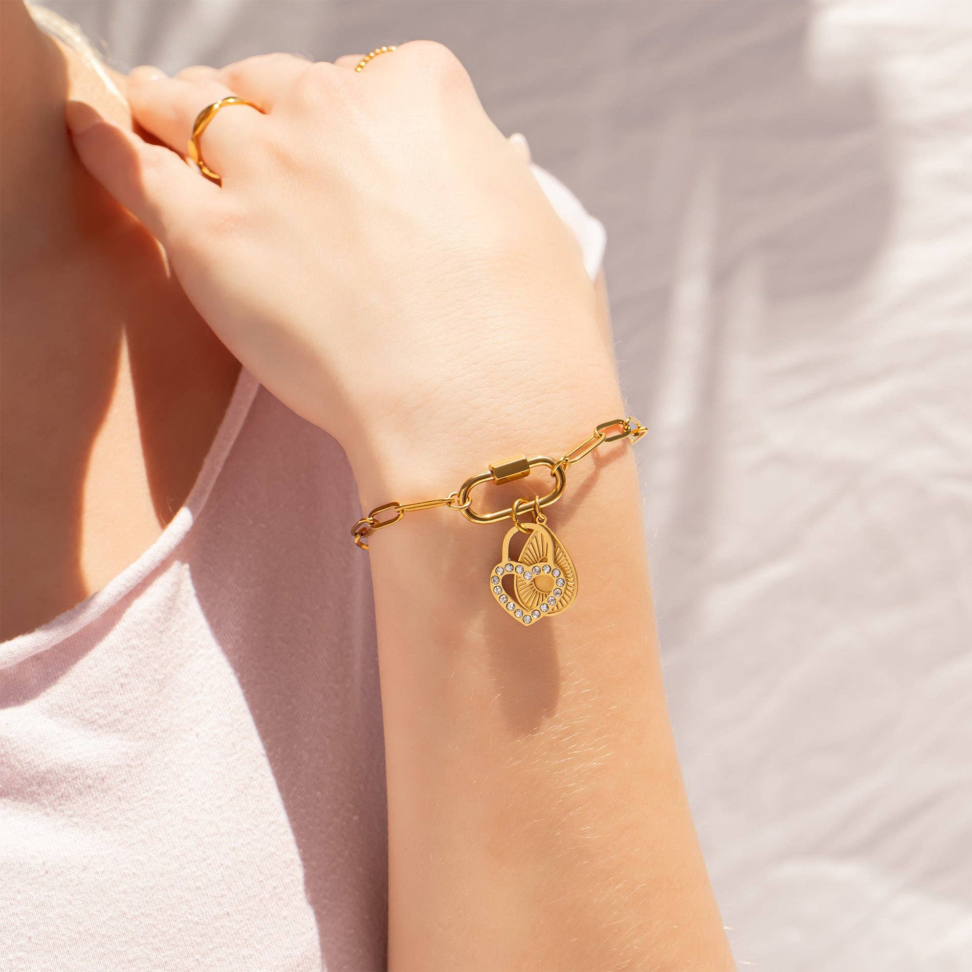 18K Gold PVD Stainless Steel Paperclip Carabiner Bracelet: Stainless